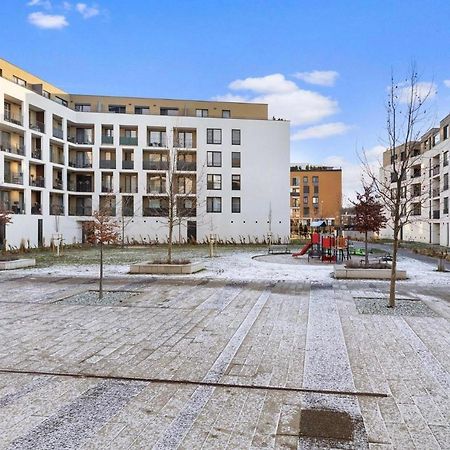 Sunflower - Modern Large Charming Apartment With Balcony Μπρατισλάβα Εξωτερικό φωτογραφία